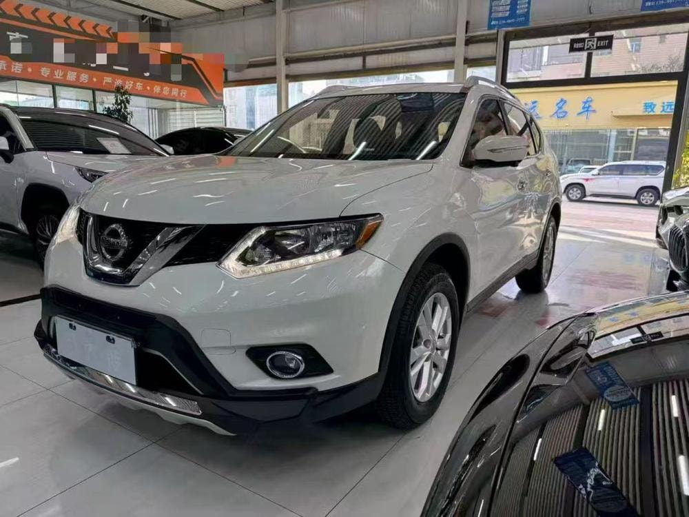 Nissan X-Trail 2015 — фото автомобиля