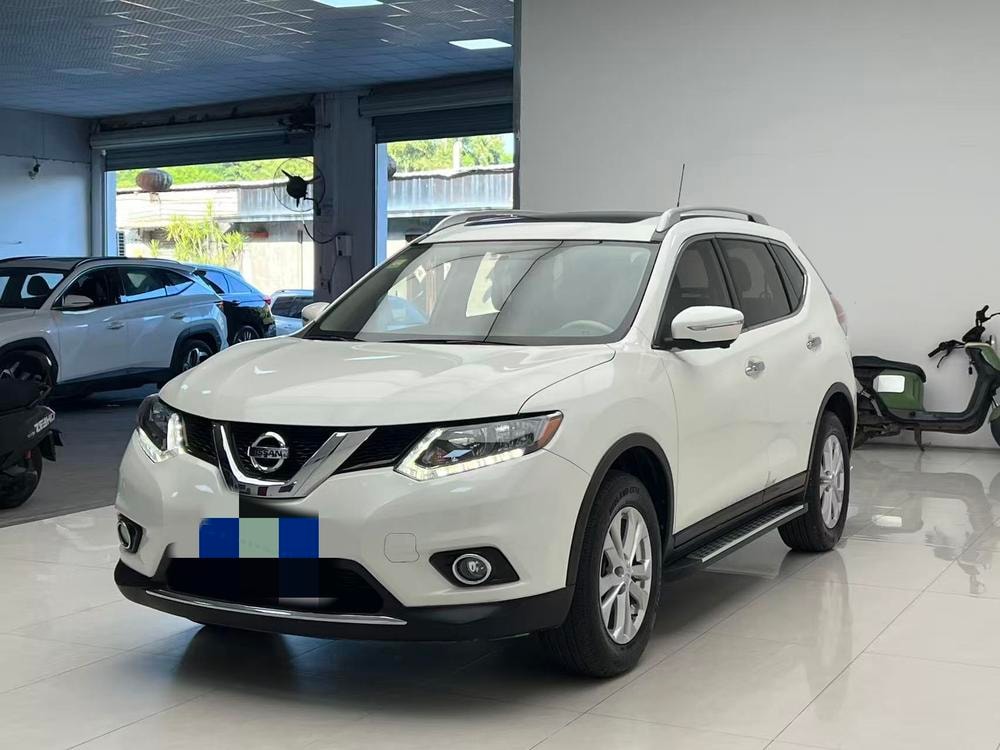 Nissan X-Trail 2015 — фото автомобиля