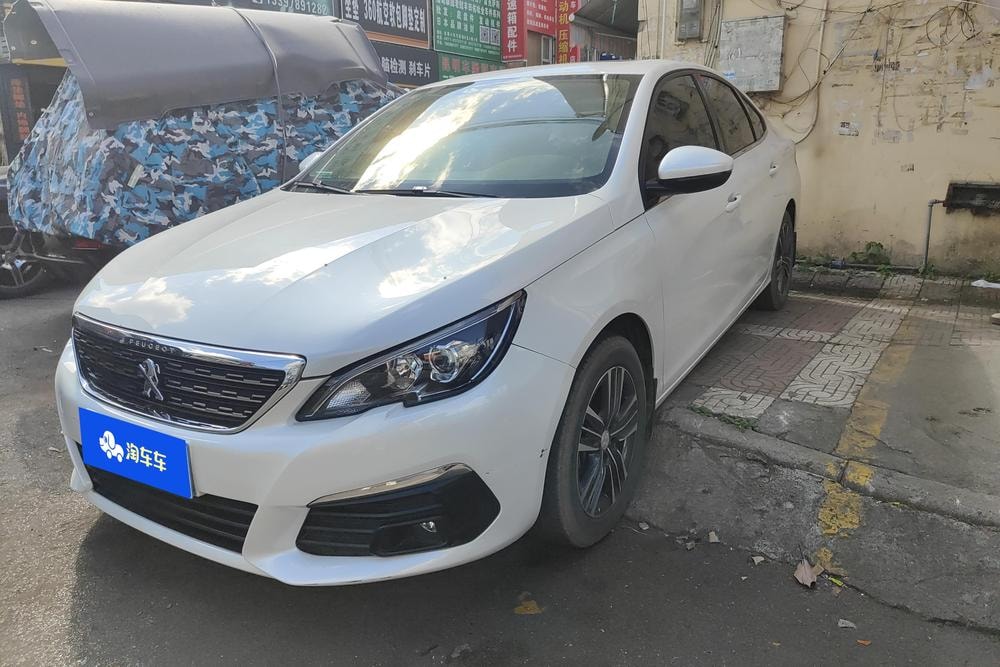 Peugeot 308 2018 — фото автомобиля