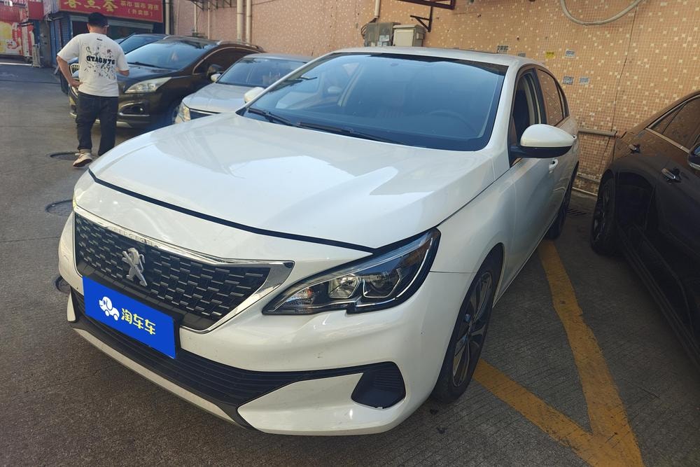 Peugeot 408 2020 — фото автомобиля