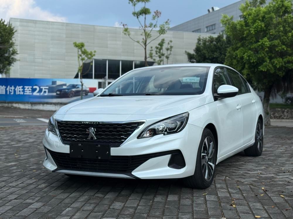 Peugeot 408 2020 — фото автомобиля 1