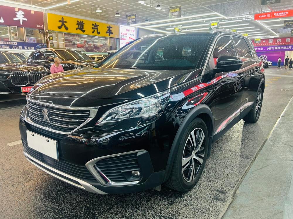 Peugeot 5008 2017 — фото автомобиля 1