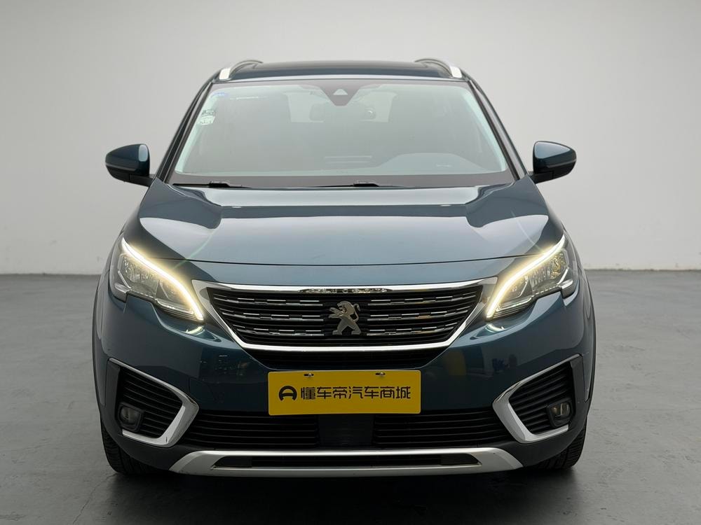 Peugeot 5008 2017 — фото автомобиля