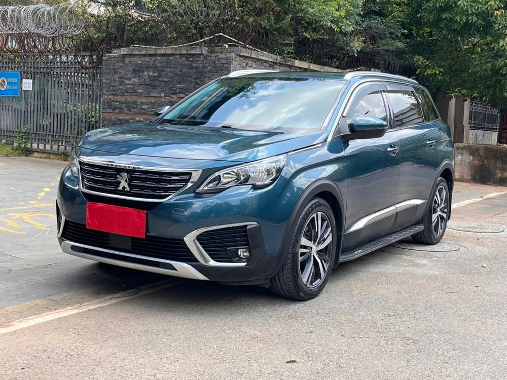 Peugeot 5008 2017 — фото автомобиля