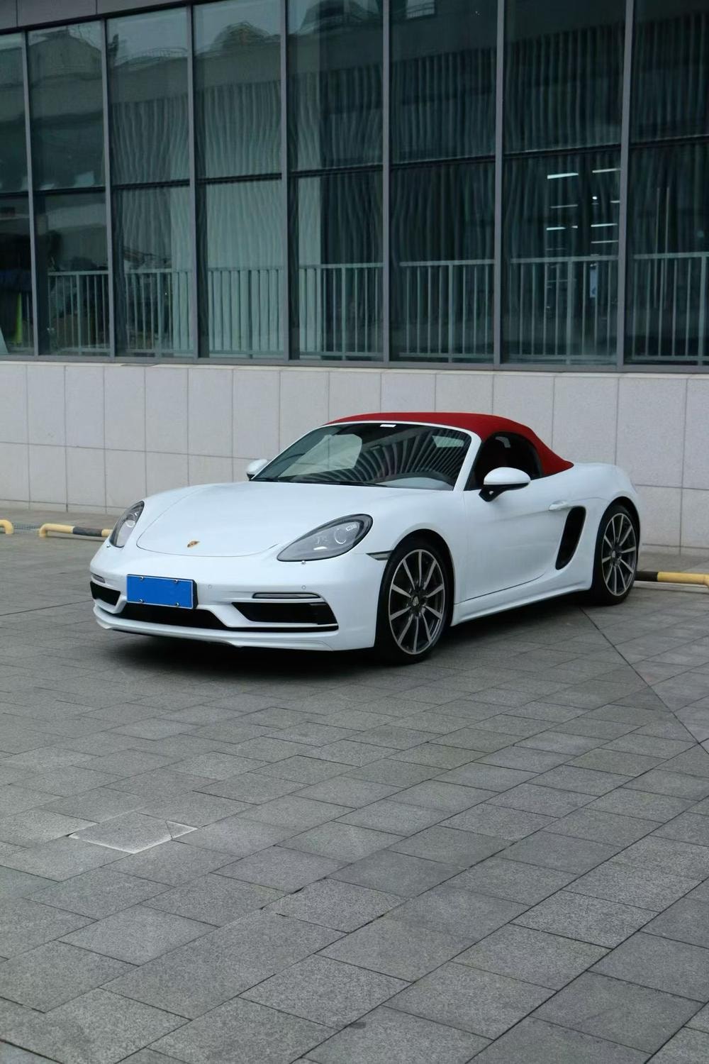 Porsche 718 2023 — фото автомобиля 1