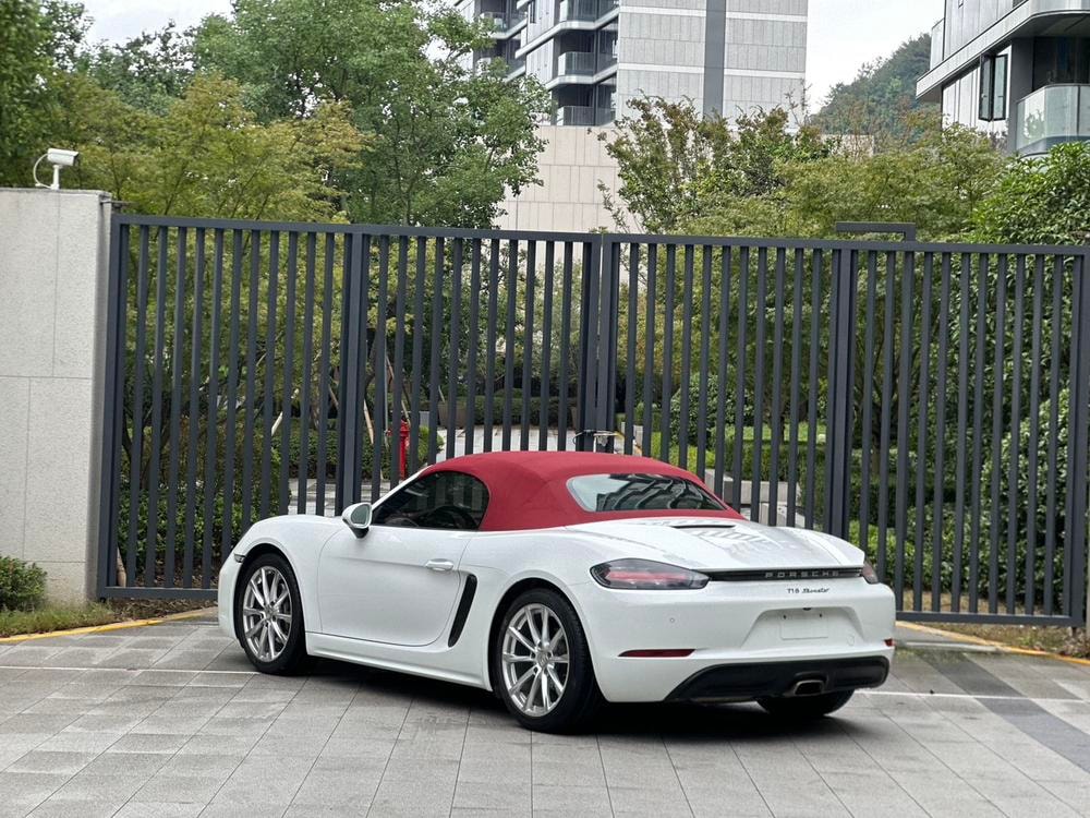 Porsche 718 2016 — фото автомобиля