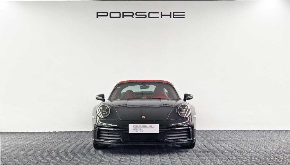 Porsche 911 2023 — фото автомобиля