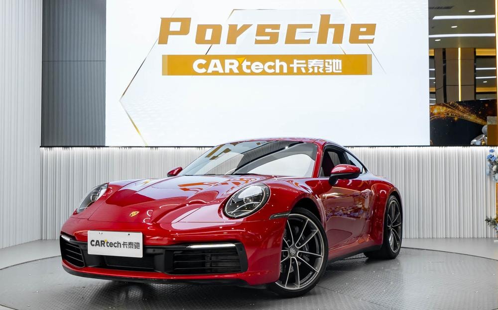 Porsche 911 2020 — фото автомобиля 1