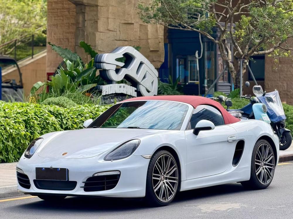 Porsche Boxster 2015 — фото автомобиля 1