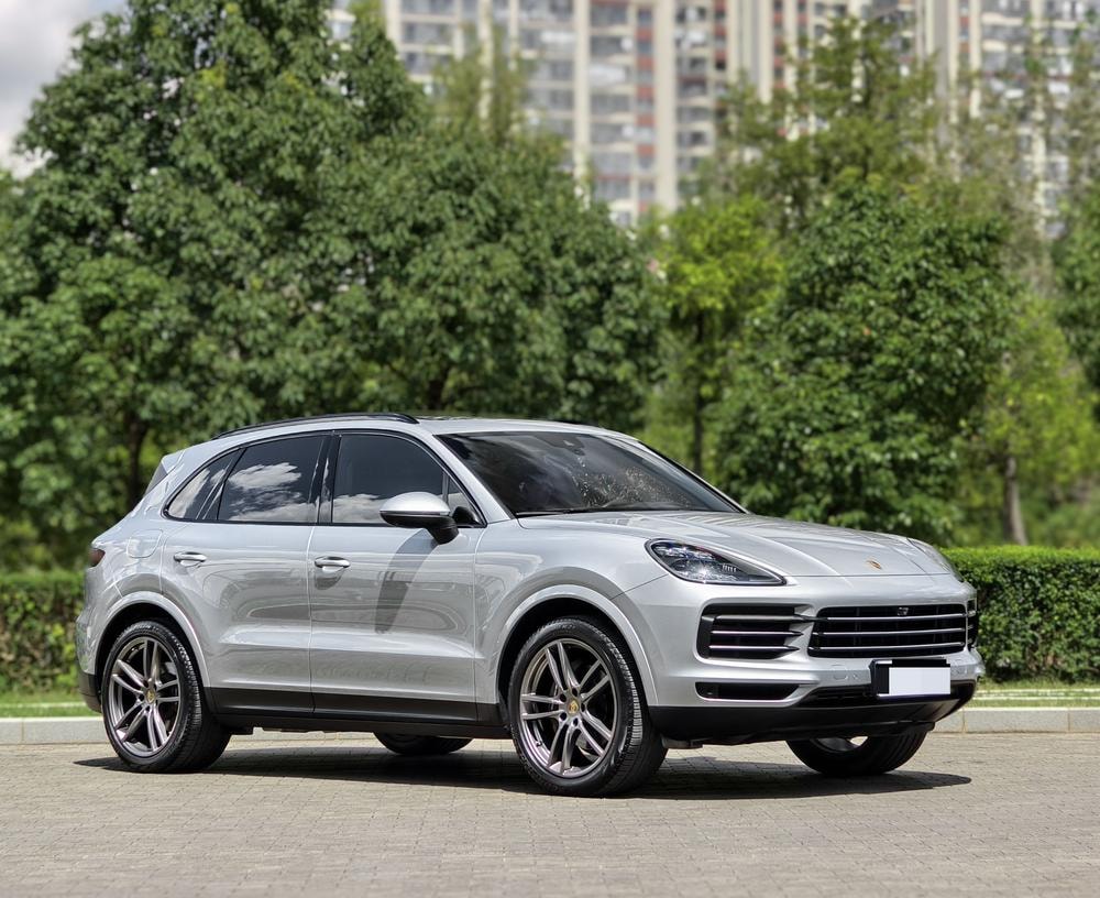 Porsche Cayenne 2019 — фото автомобиля