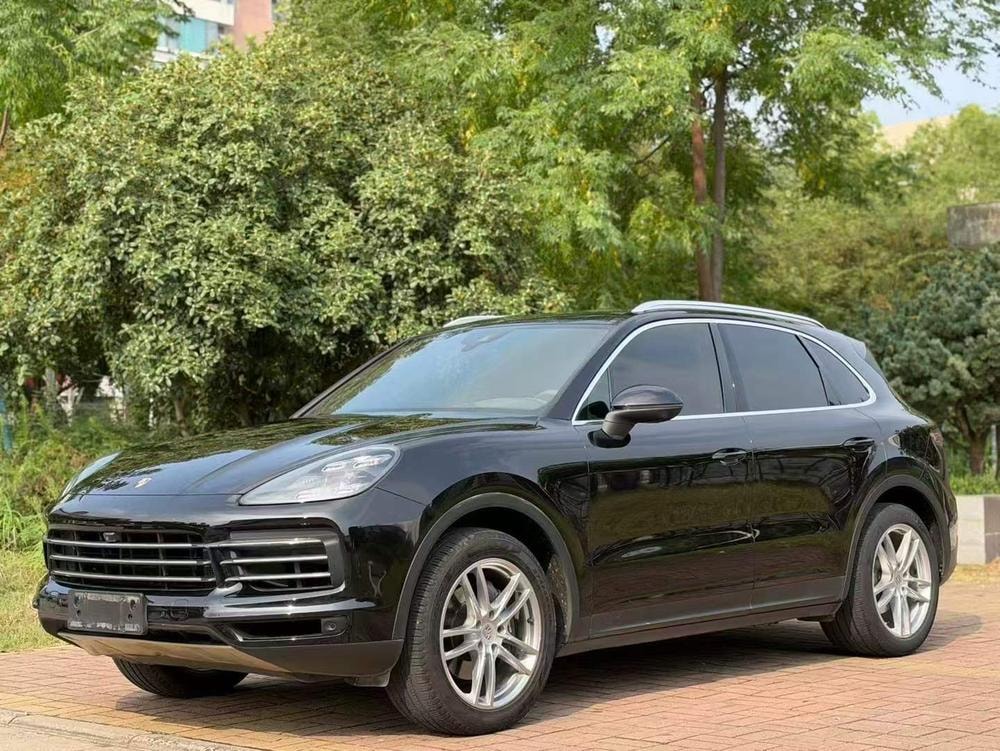 Porsche Cayenne 2018 — фото автомобиля
