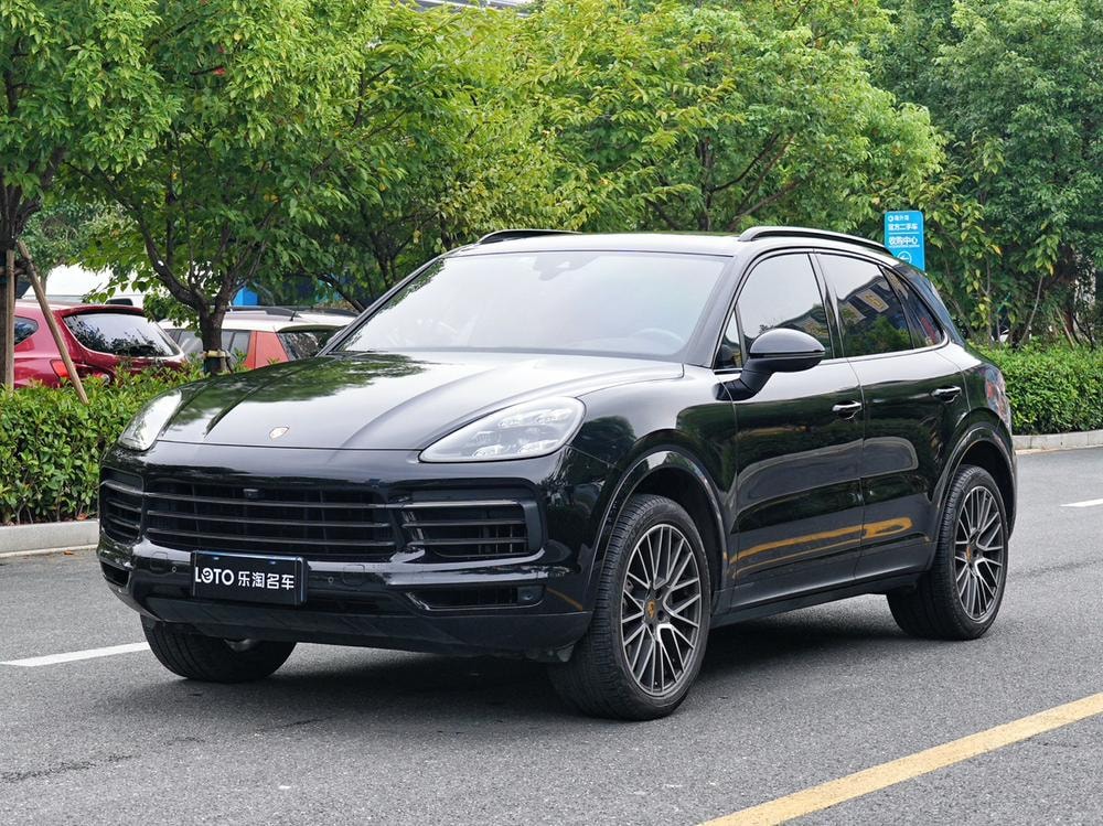 Porsche Cayenne 2018 — фото автомобиля