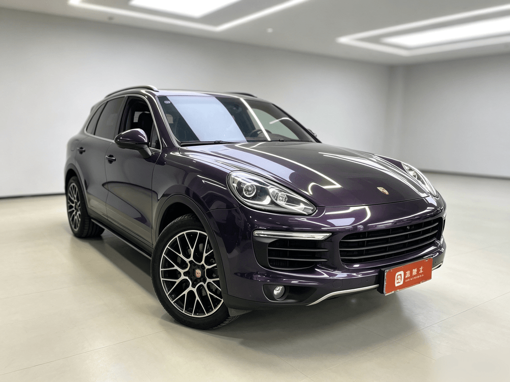 Porsche Cayenne 2016 — фото автомобиля 1