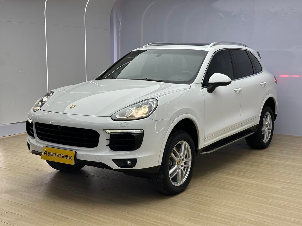 Porsche Cayenne 2016 — фото автомобиля 1
