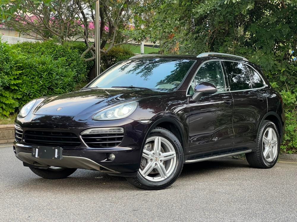 Porsche Cayenne 2011 — фото автомобиля 1