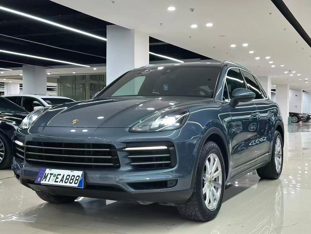 Porsche Cayenne 2019 — фото автомобиля