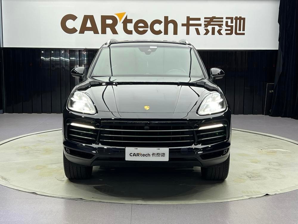 Porsche Cayenne 2019 — фото автомобиля