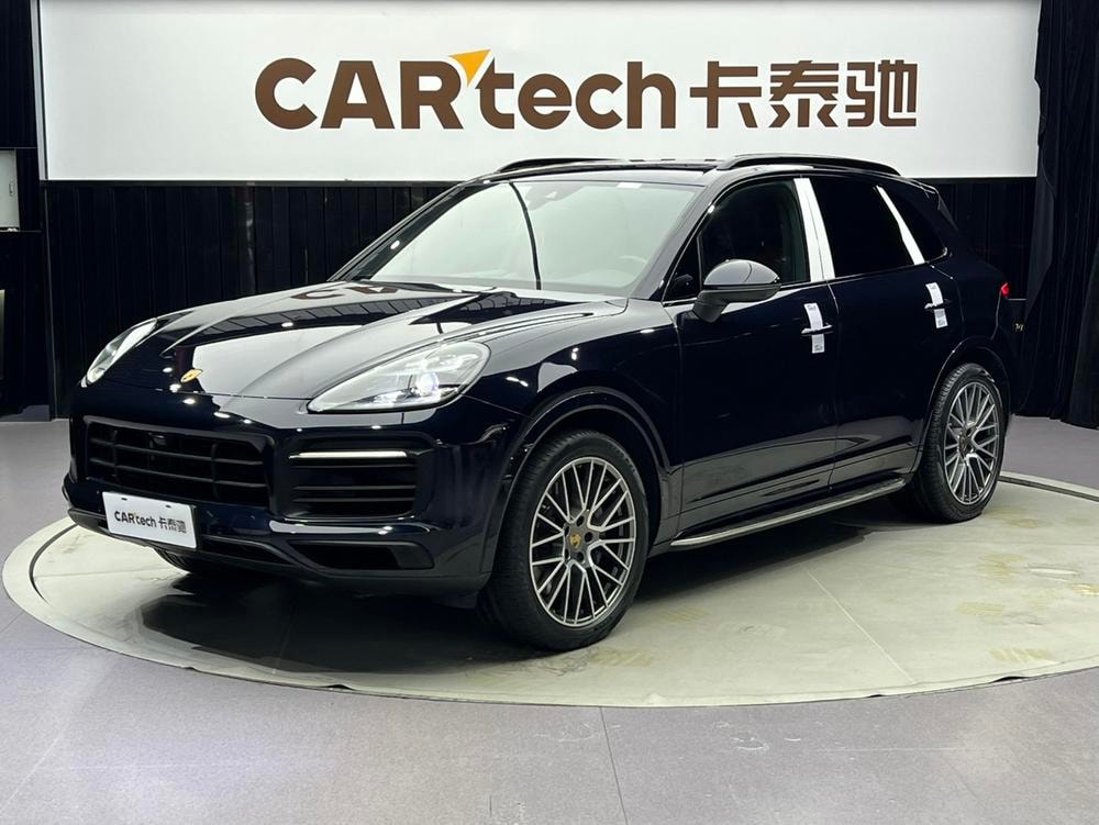 Porsche Cayenne 2023 — фото автомобиля