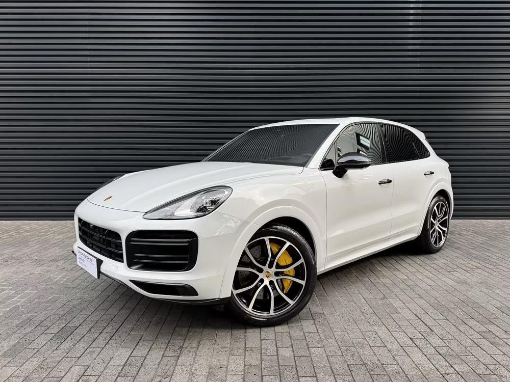 Porsche Cayenne 2023 — фото автомобиля