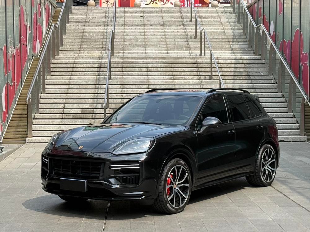 Porsche Cayenne 2011 — фото автомобиля 1