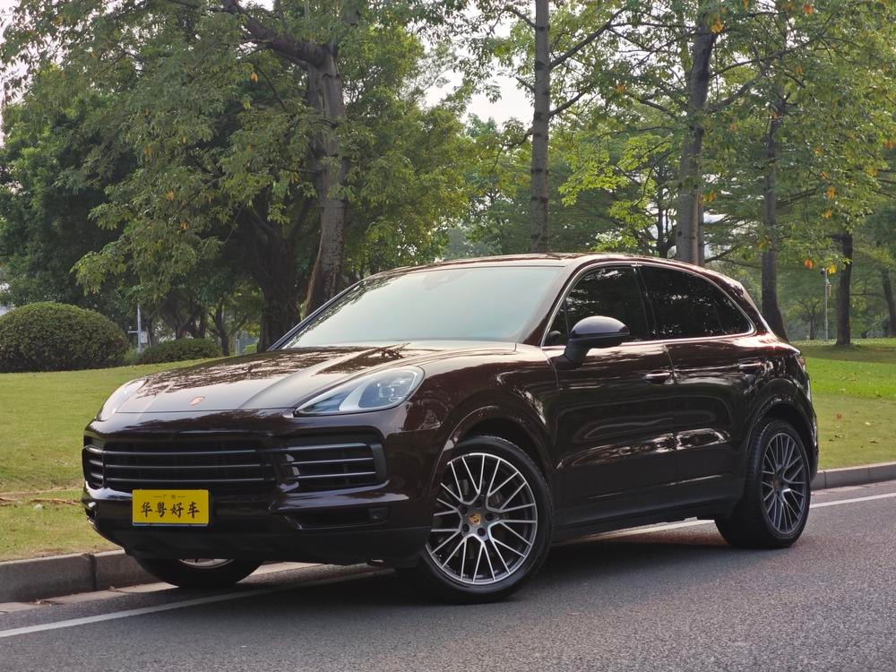 Porsche Cayenne 2019 — фото автомобиля