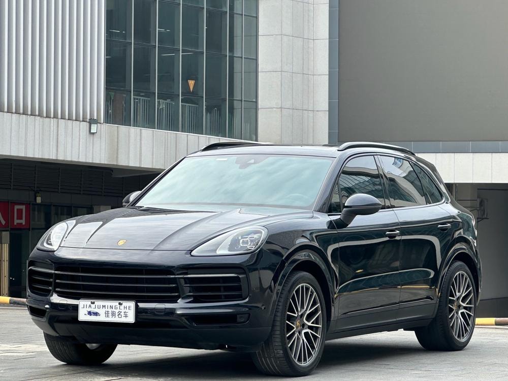 Porsche Cayenne 2019 — фото автомобиля
