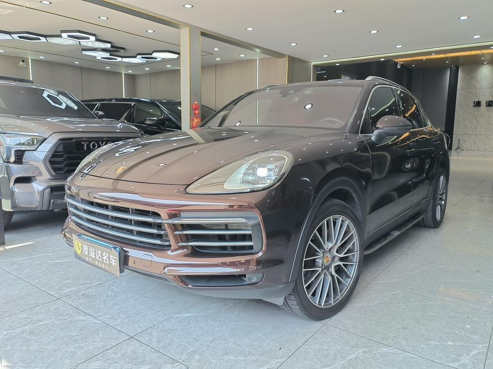 Porsche Cayenne 2019 — фото автомобиля
