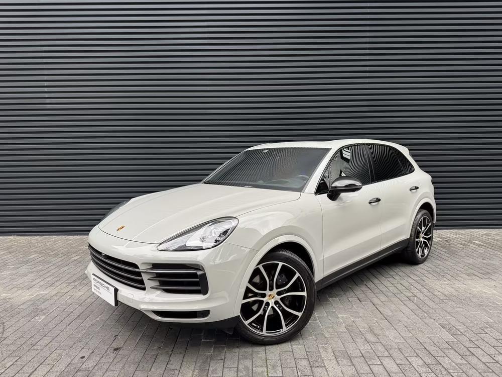 Porsche Cayenne 2022 — фото автомобиля 1