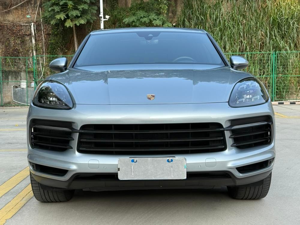 Porsche Cayenne 2020 — фото автомобиля
