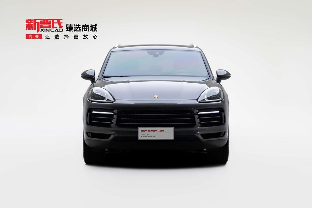 Porsche Cayenne 2021 — фото автомобиля 1