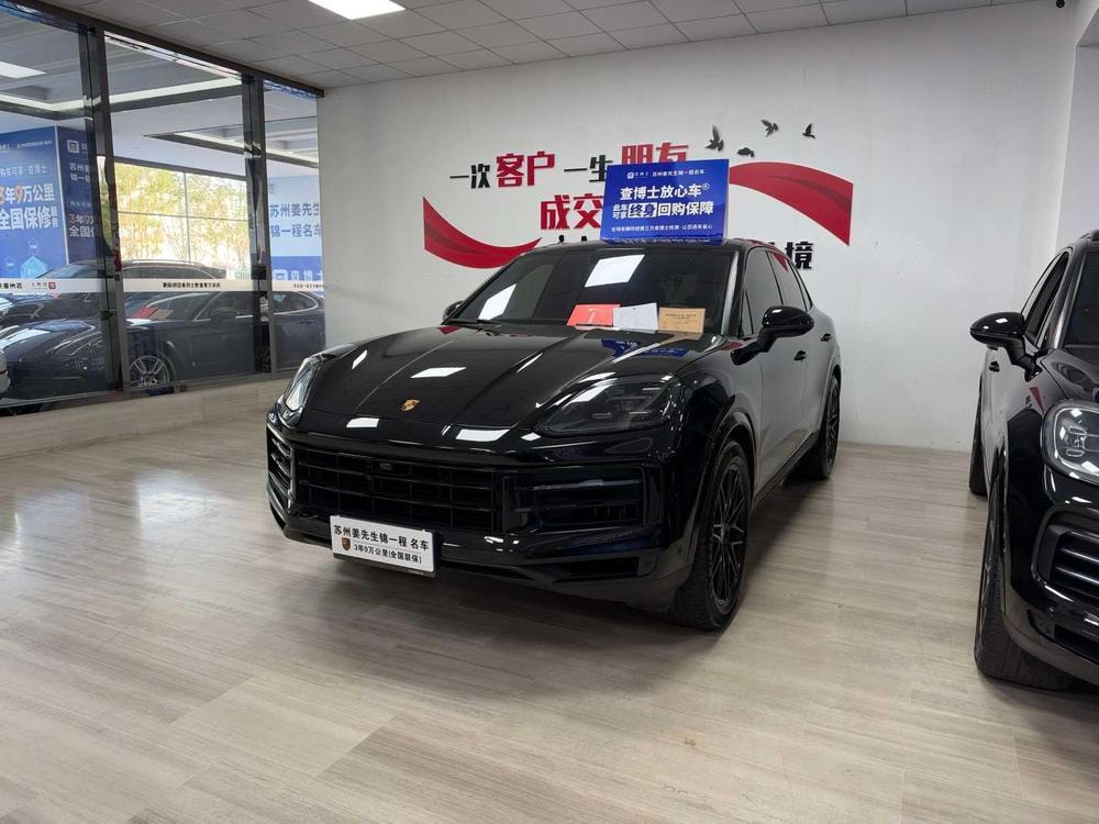 Porsche Cayenne 2024 — фото автомобиля 1