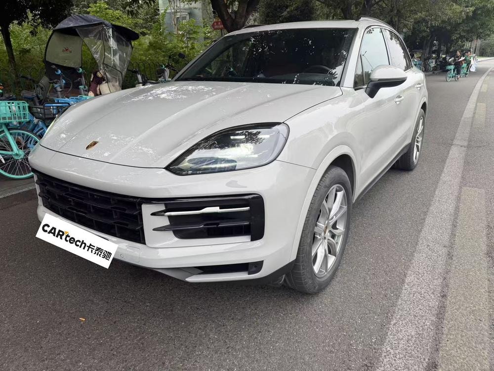 Porsche Cayenne 2024 — фото автомобиля