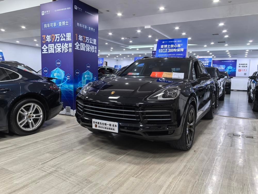 Porsche Cayenne 2022 — фото автомобиля