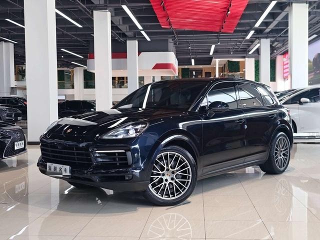 Porsche Cayenne 2022 — фото автомобиля