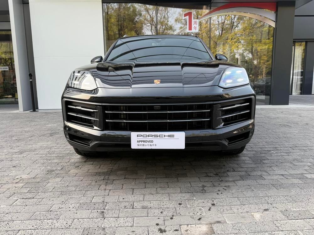 Porsche Cayenne 2026 — фото автомобиля