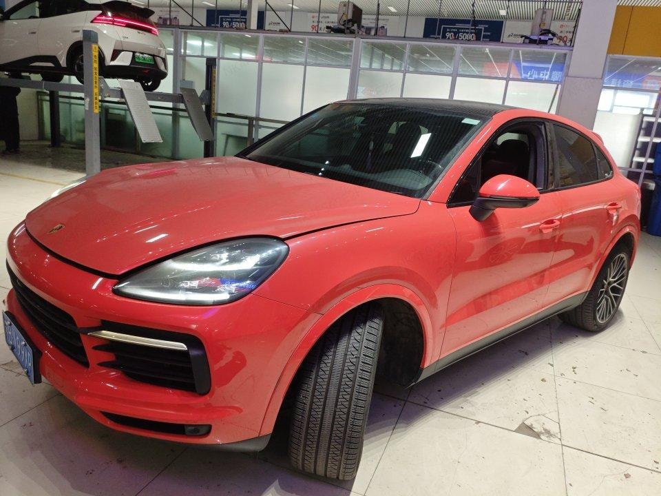 Porsche Cayenne Coupé 2019 — фото автомобиля
