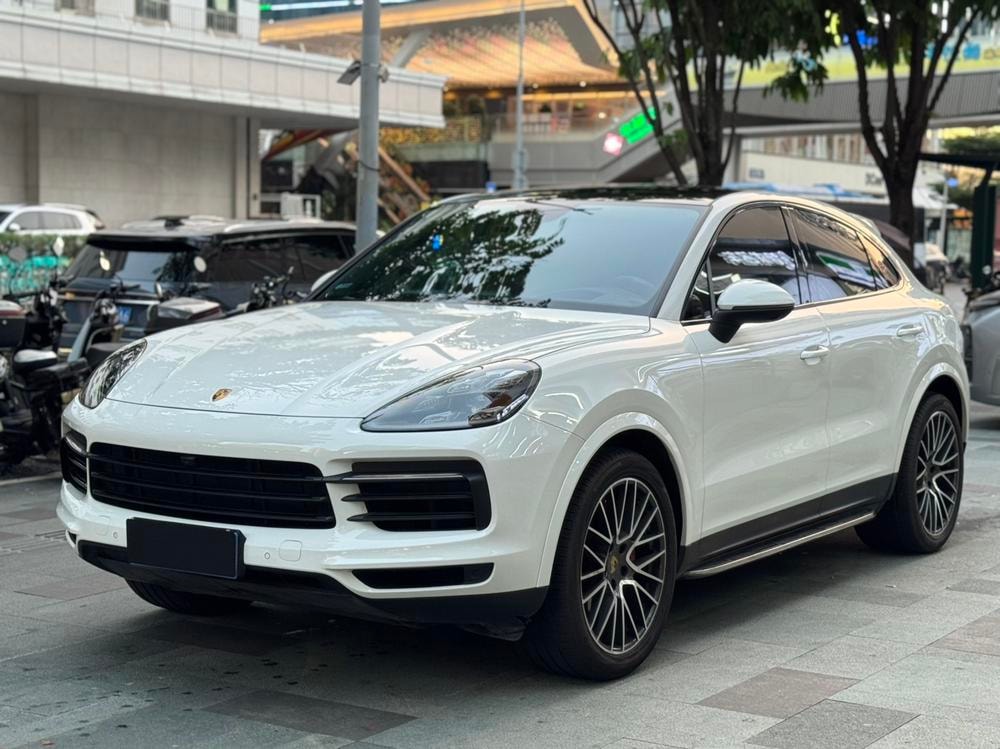 Porsche Cayenne Coupé 2019 — фото автомобиля