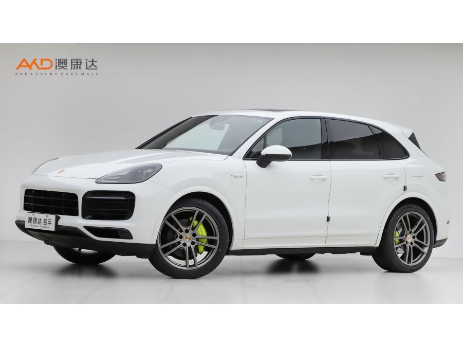 Porsche Cayenne E-Hybrid 2023 — фото автомобиля 1