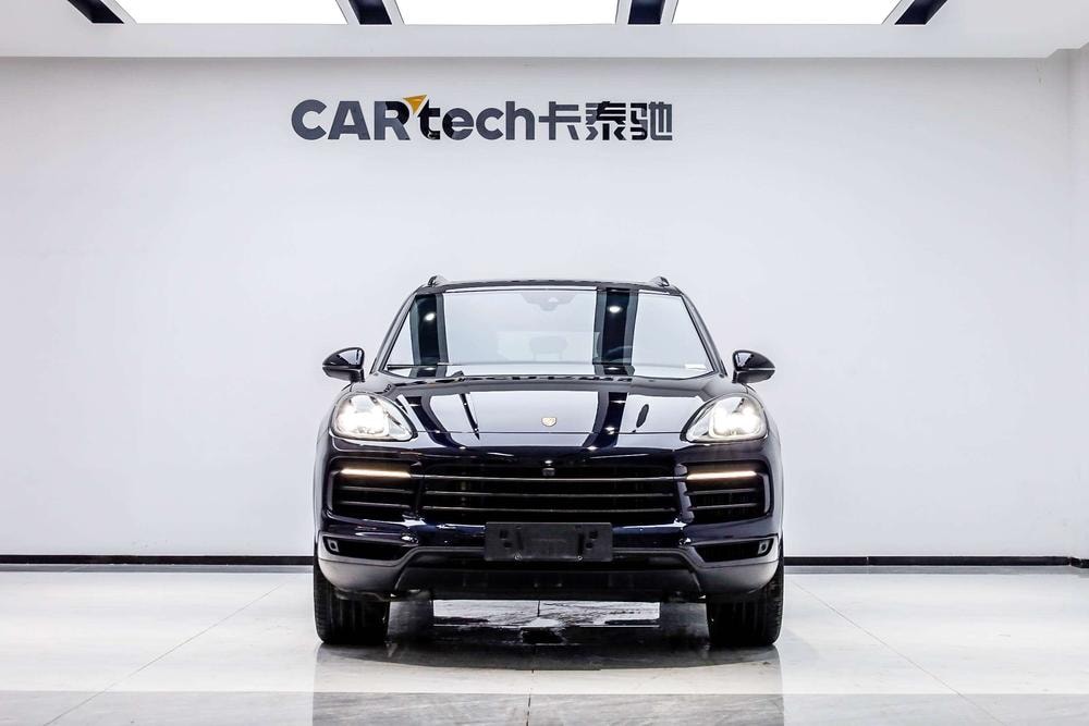 Porsche Cayenne E-Hybrid 2023 — фото автомобиля 1