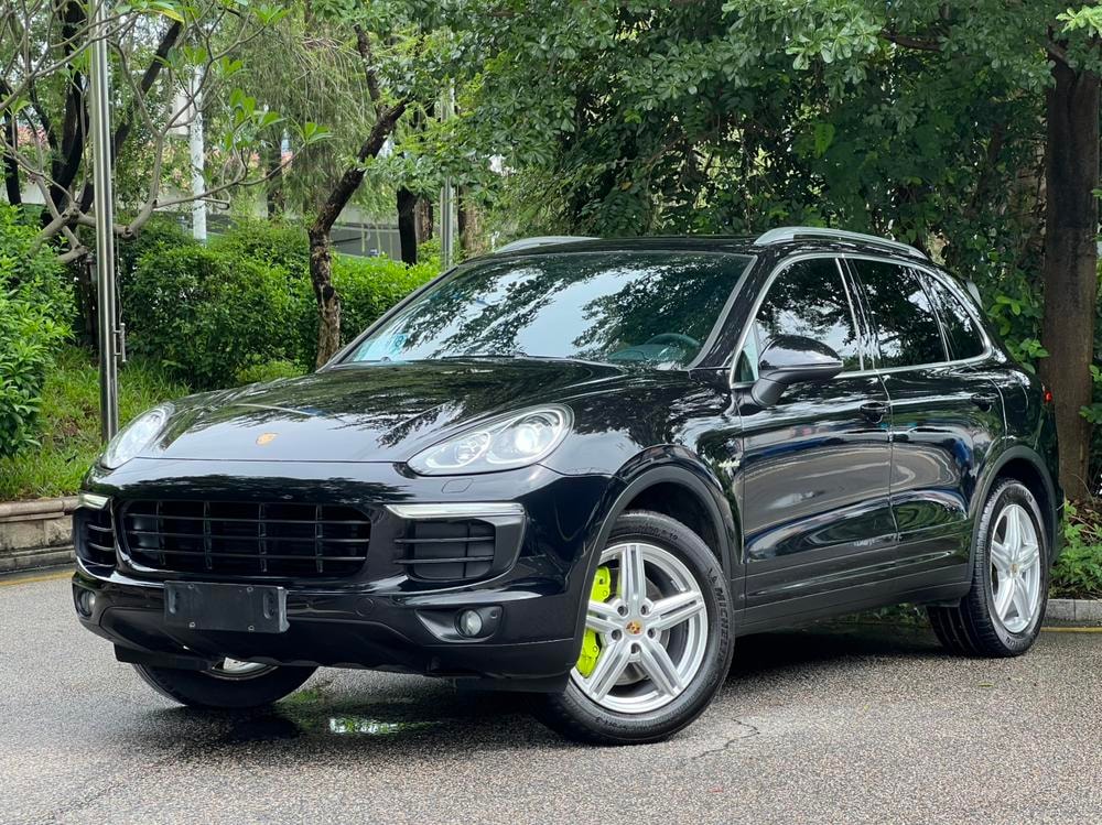 Porsche Cayenne E-Hybrid 2016 — фото автомобиля 1