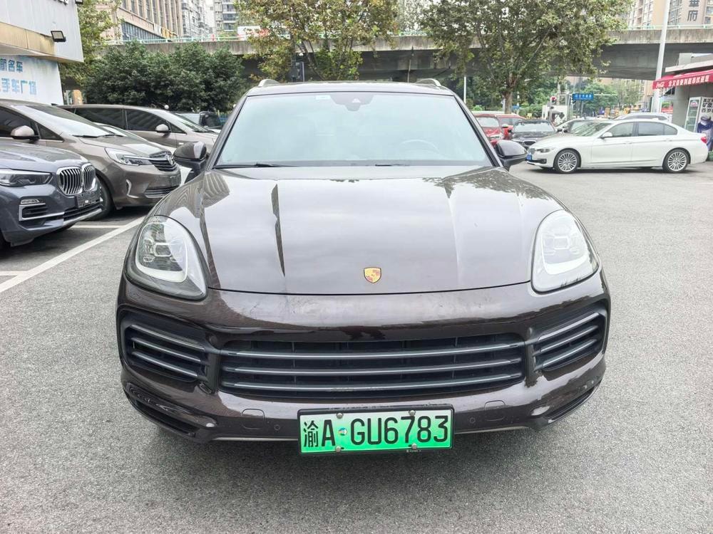 Porsche Cayenne E-Hybrid 2020 — фото автомобиля