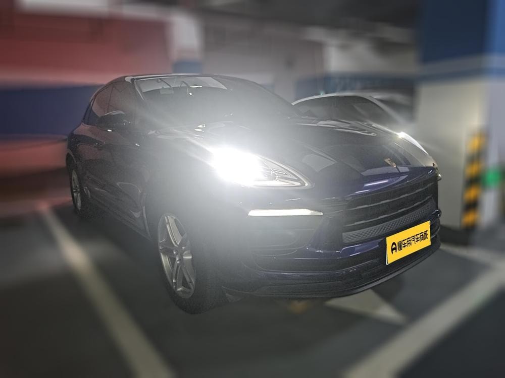 Porsche Macan 2022 — фото автомобиля 1