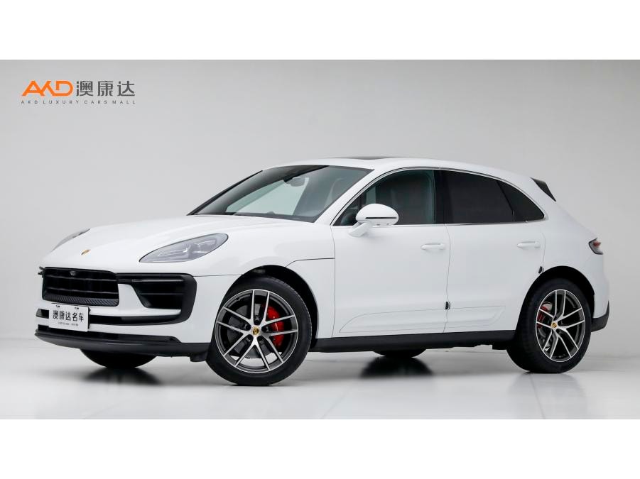 Porsche Macan 2023 — фото автомобиля