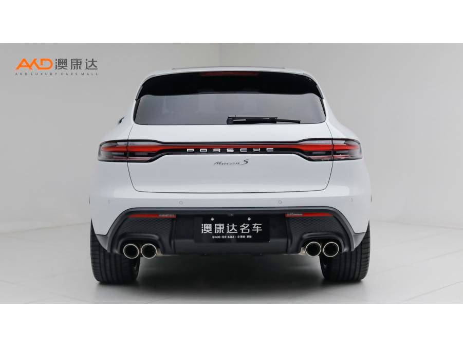 Porsche Macan 2023 — фото автомобиля 1