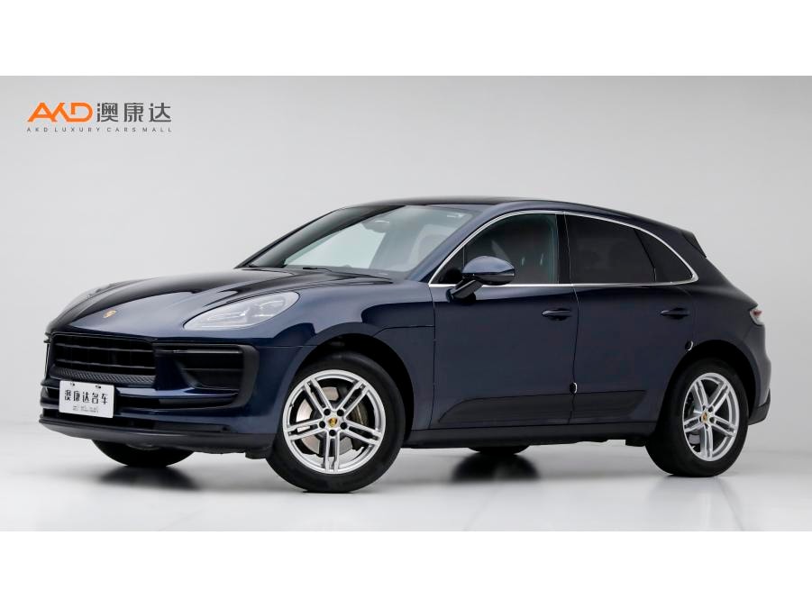 Porsche Macan 2022 — фото автомобиля