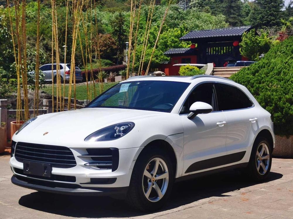 Porsche Macan 2018 — фото автомобиля