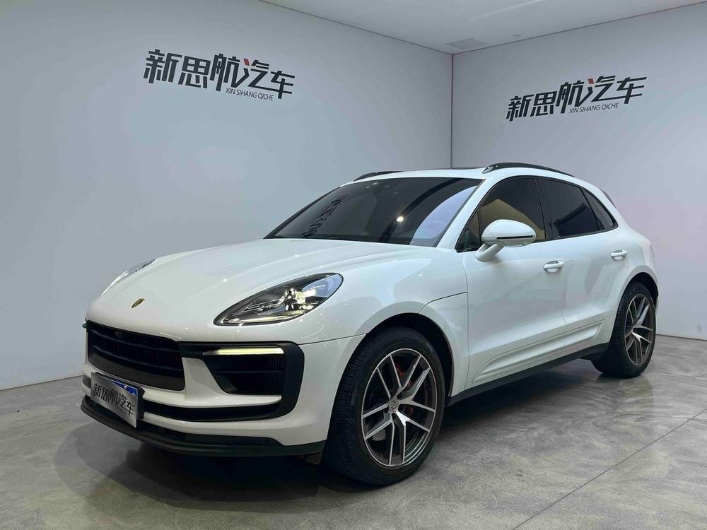 Porsche Macan 2022 — фото автомобиля