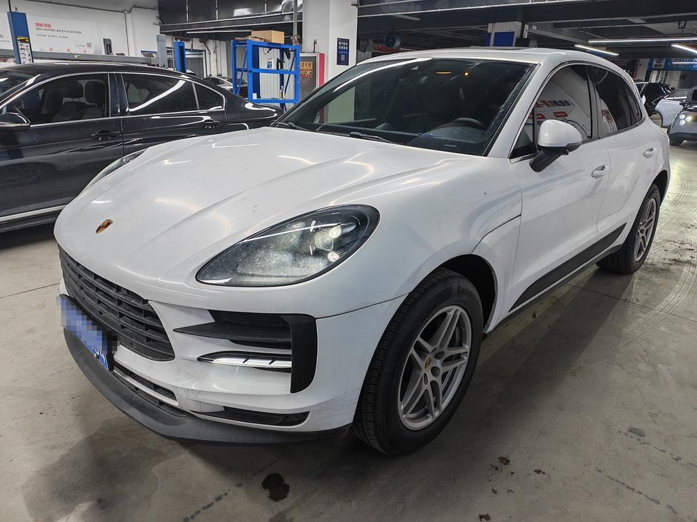 Porsche Macan 2018 — фото автомобиля
