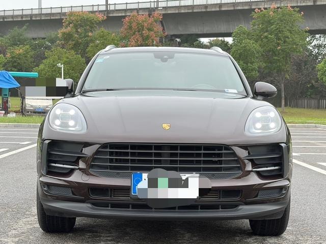 Porsche Macan 2021 — фото автомобиля 1