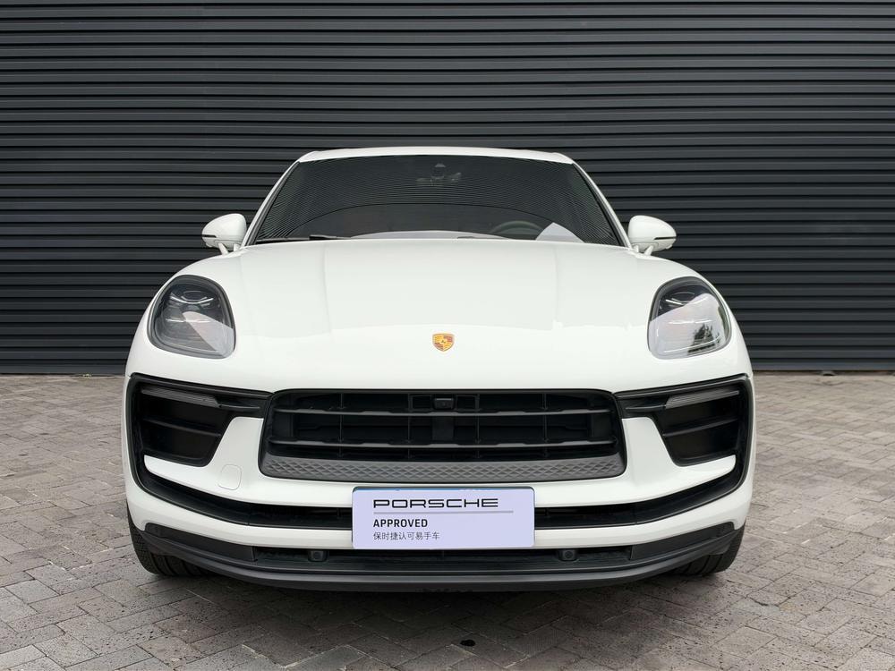 Porsche Macan 2022 — фото автомобиля 1